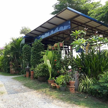 Baan Khun Karat Resort Ayutthaya Extérieur photo